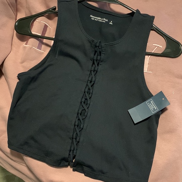 NWT Abercrombie Crop Top Black - Picture 1 of 3